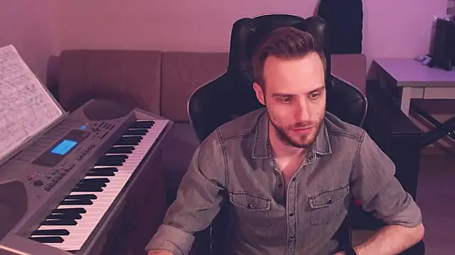 Snapshot of Sweetparker chatting on January 10, 9:53 pm Sweetparker online show from January 10, 9:53 pm