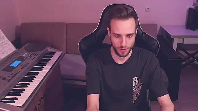 Snapshot of Sweetparker chatting on January 18, 6:56 am Sweetparker online show from January 18, 6:56 am