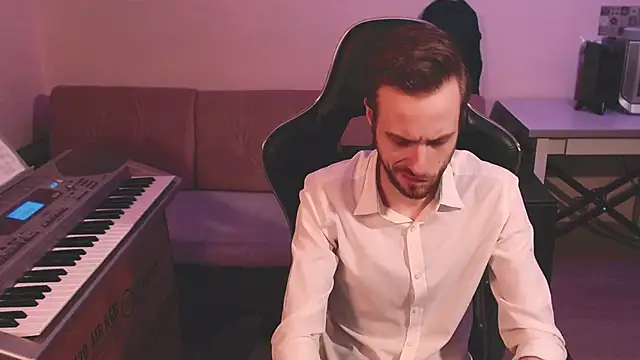 Snapshot of Sweetparker chatting on February 19, 12:46 am Sweetparker online show from February 19, 12:46 am