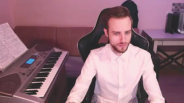 Snapshot of Sweetparker chatting on February 19, 4:01 am Sweetparker online show from February 19, 4:01 am