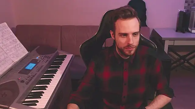 Snapshot of Sweetparker chatting on March 2, 1:36 am Sweetparker online show from March 2, 1:36 am