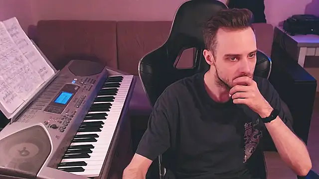 Snapshot of Sweetparker chatting on October 27, 5:17 pm Sweetparker online show from October 27, 5:17 pm