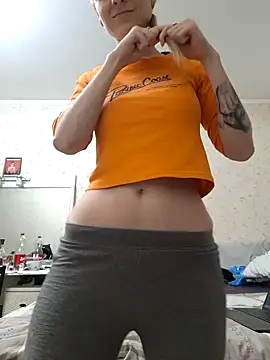 YogisticJuli666 online show from January 27, 6:41 am