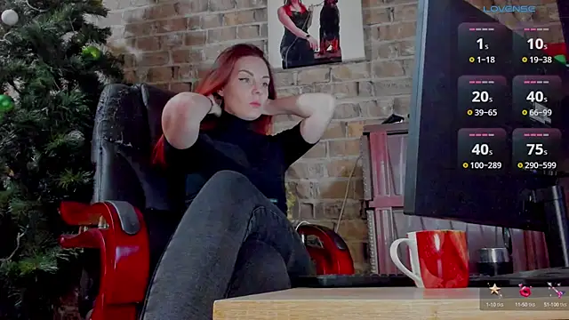 MrsVenus online show from February 5, 7:07 am