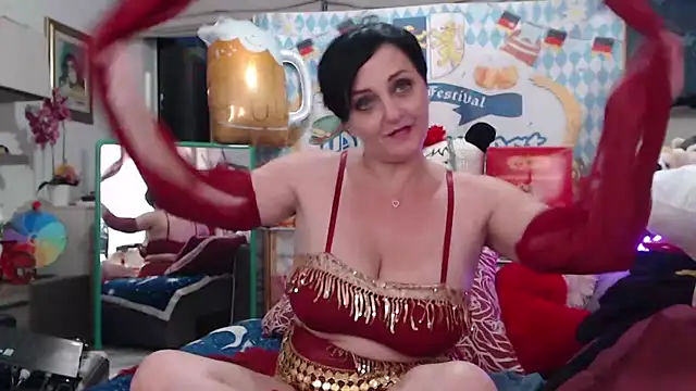 lucillabollente online show from September 27, 5:18 pm