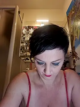 lucillabollente online show from May 1, 4:06 am