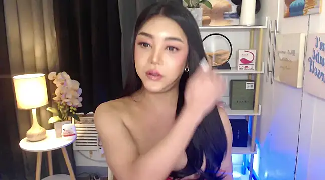 Snapshot of AsianMariaTs chatting on January 14, 10:59 am AsianMariaTs online show from January 14, 10:59 am