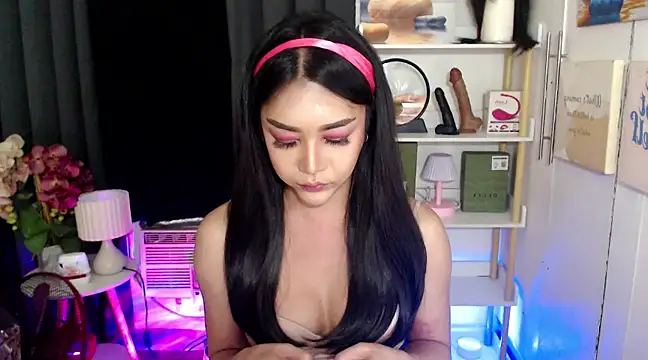 Snapshot of AsianMariaTs chatting on January 30, 2:04 pm AsianMariaTs online show from January 30, 2:04 pm