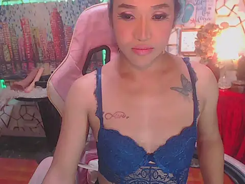 AsianMariaTs online show from May 8, 2:22 pm