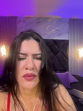 Snapshot of Zafira_Alabi chatting on December 2, 7:42 pm Zafira Alabi online show from December 2, 7:42 pm