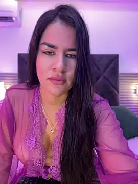 Zafira Alabi online show from April 26, 4:15 pm