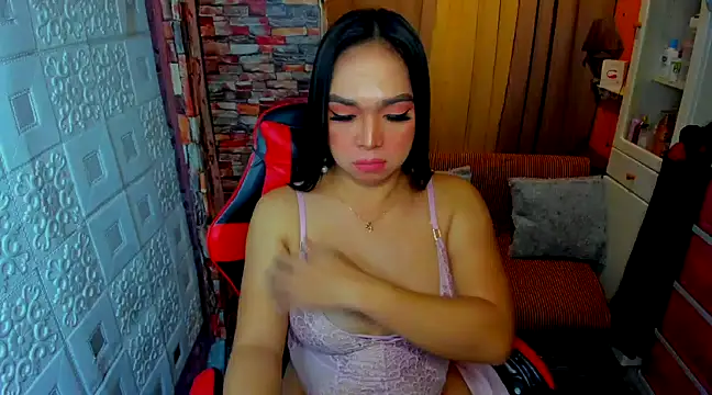 Snapshot of tssexylover chatting on January 14, 7:32 pm tssexylover online show from January 14, 7:32 pm