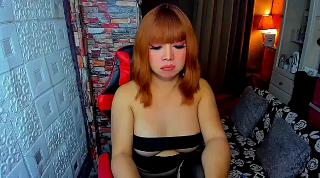 Snapshot of tssexylover chatting on March 5, 4:13 pm tssexylover online show from March 5, 4:13 pm