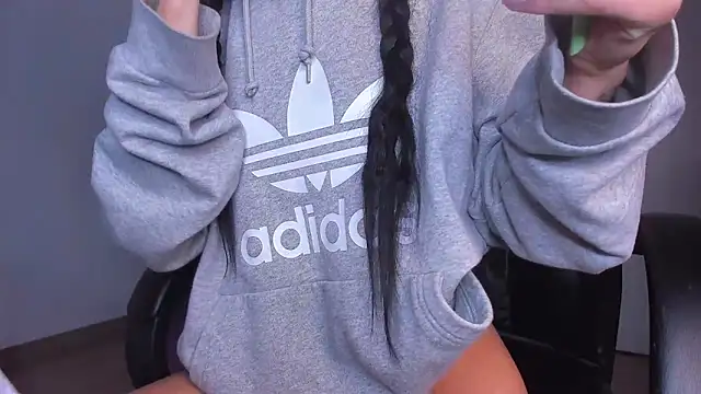 Lisegg  online show from December 3, 10:24 am