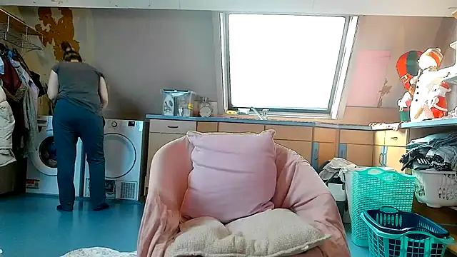 Snapshot of SexyAmanda32 chatting on December 4, 12:25 pm SexyAmanda32 online show from December 4, 12:25 pm