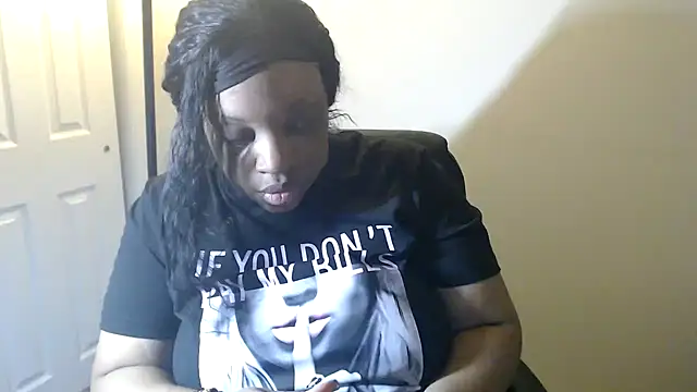 Sexymona1218 online show from May 12, 4:20 am