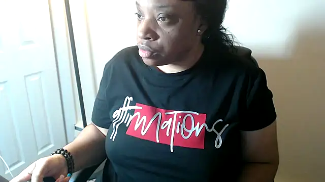 Sexymona1218 online show from June 4, 4:18 am