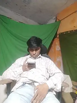 desiboy1101 online show from December 3, 3:36 am