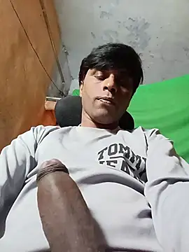 desiboy1101 online show from April 26, 5:16 am