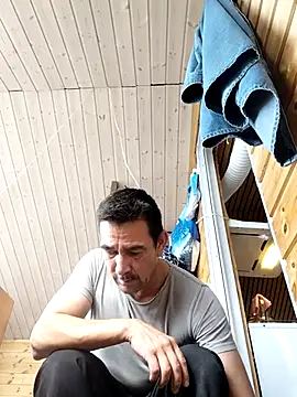 dick81 online show from August 2, 1:31 pm