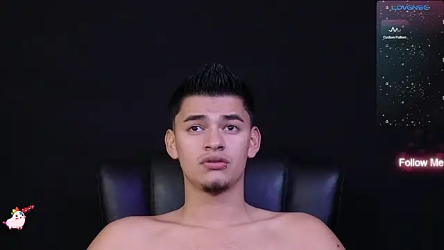 Snapshot of VikoHands chatting on January 24, 7:07 pm VikoHands online show from January 24, 7:07 pm