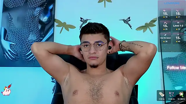 Snapshot of VikoHands chatting on March 15, 11:17 pm VikoHands online show from March 15, 11:17 pm