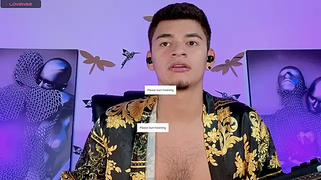 Snapshot of VikoHands chatting on March 20, 1:02 am VikoHands online show from March 20, 1:02 am