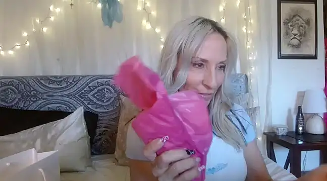 Sweet-Ginger online show from March 15, 11:17 pm