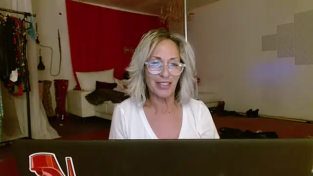 Sweet-Ginger online show from February 26, 2:32 am