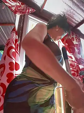 sweetieme online show from February 23, 2:42 am