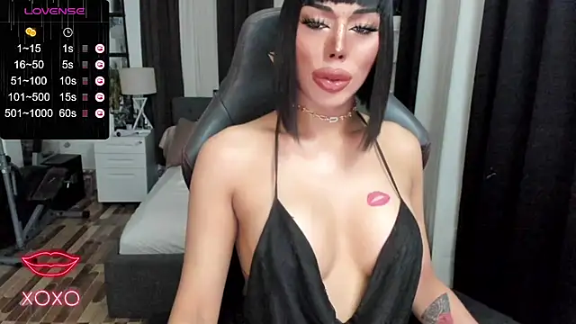 Forever MissCandace online show from February 13, 5:26 am