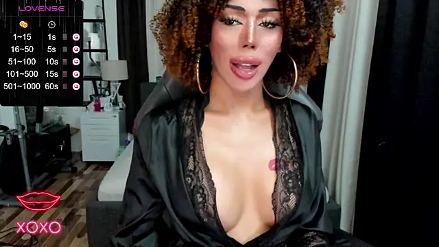 Forever MissCandace online show from March 5, 4:13 pm