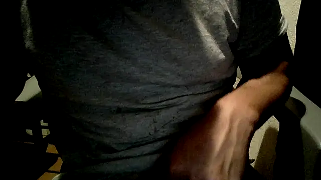 Snapshot of loozamangos chatting on October 6, 2:53 am loozamangos online show from October 6, 2:53 am