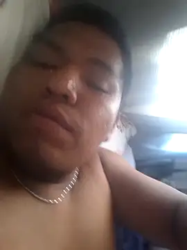 juliopantoja online show from March 14, 4:12 pm