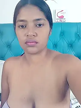 Snapshot of ebony04queen chatting on January 11, 12:33 am ebony04queen online show from January 11, 12:33 am