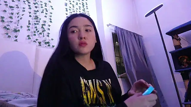 megaaann online show from December 17, 6:30 am