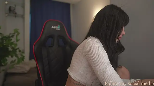 oxxme online show from November 15, 11:29 am