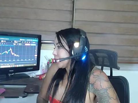 ERIKA-THEDOLL online show from September 24, 1:31 am