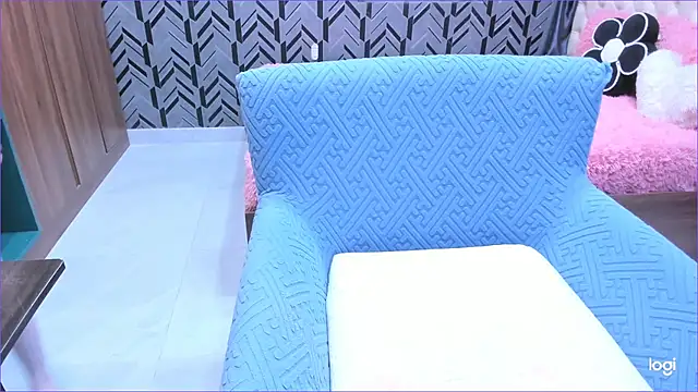 Snapshot of Toyota_Motor_Corporation chatting on November 23, 11:15 pm Toyota Motor Corporation online show from November 23, 11:15 pm