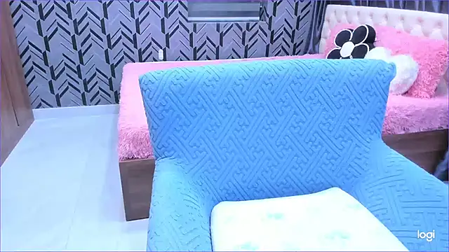 Snapshot of Toyota_Motor_Corporation chatting on November 25, 11:16 pm Toyota Motor Corporation online show from November 25, 11:16 pm