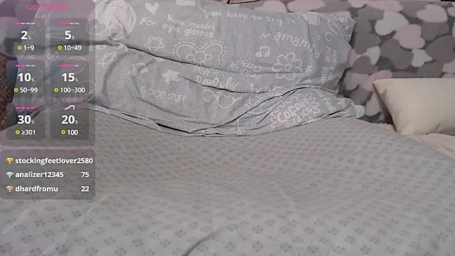 Snapshot of lelapopins chatting on February 10, 11:46 am lelapopins online show from February 10, 11:46 am