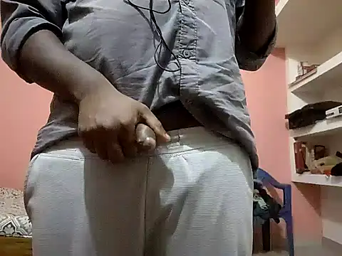 Snapshot of Aneesh007m chatting on January 12, 6:02 pm Aneesh007m online show from January 12, 6:02 pm