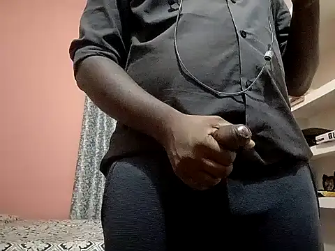 Snapshot of Aneesh007m chatting on February 14, 6:04 pm Aneesh007m online show from February 14, 6:04 pm