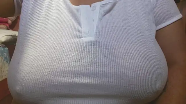 Snapshot of zoe_hotxxx chatting on July 16, 2:39 am zoe hotxxx online show from July 16, 2:39 am