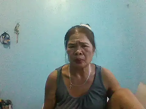Snapshot of sexylizzy4u chatting on May 31, 5:48 am sexylizzy4u online show from May 31, 5:48 am