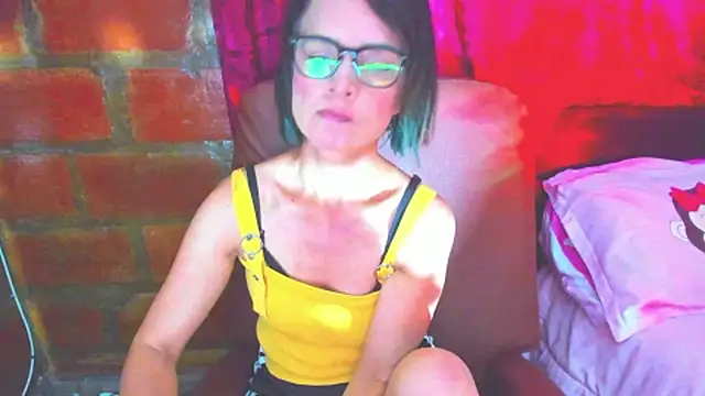 BrianaGarner online show from June 27, 5:40 pm