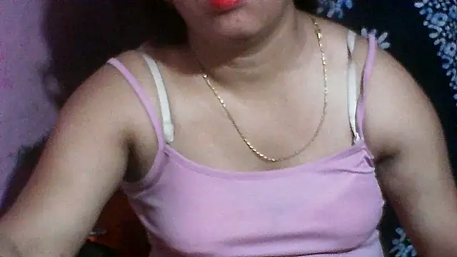 Snapshot of koyel90 chatting on May 25, 2:39 am koyel90 online show from May 25, 2:39 am