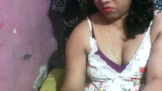 Snapshot of koyel90 chatting on June 19, 6:12 pm koyel90 online show from June 19, 6:12 pm