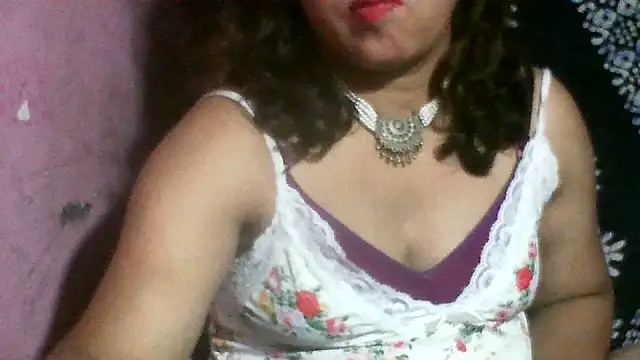 Snapshot of koyel90 chatting on July 6, 6:32 pm koyel90 online show from July 6, 6:32 pm