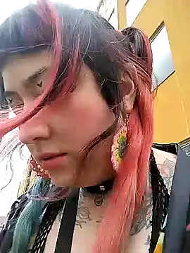 Snapshot of cindy_ink chatting on December 17, 4:11 pm cindy ink online show from December 17, 4:11 pm